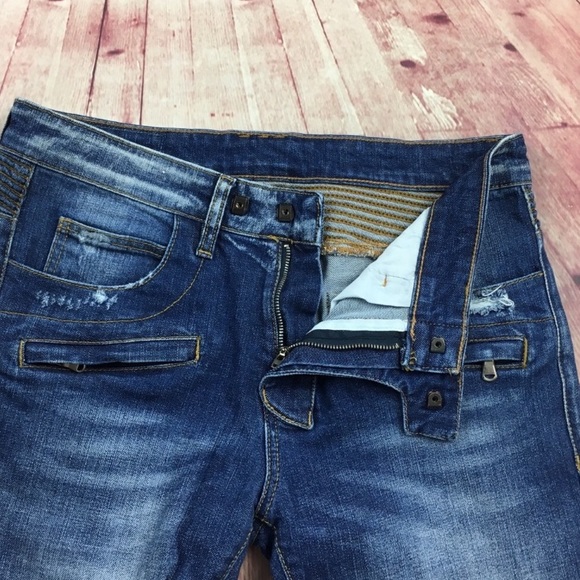 Men’s BALMAIN Distressed Slim Biker denim jean - Picture 4 of 8